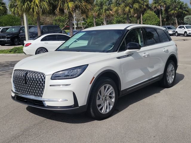 Certified 2023 Lincoln Corsair FWD image 3