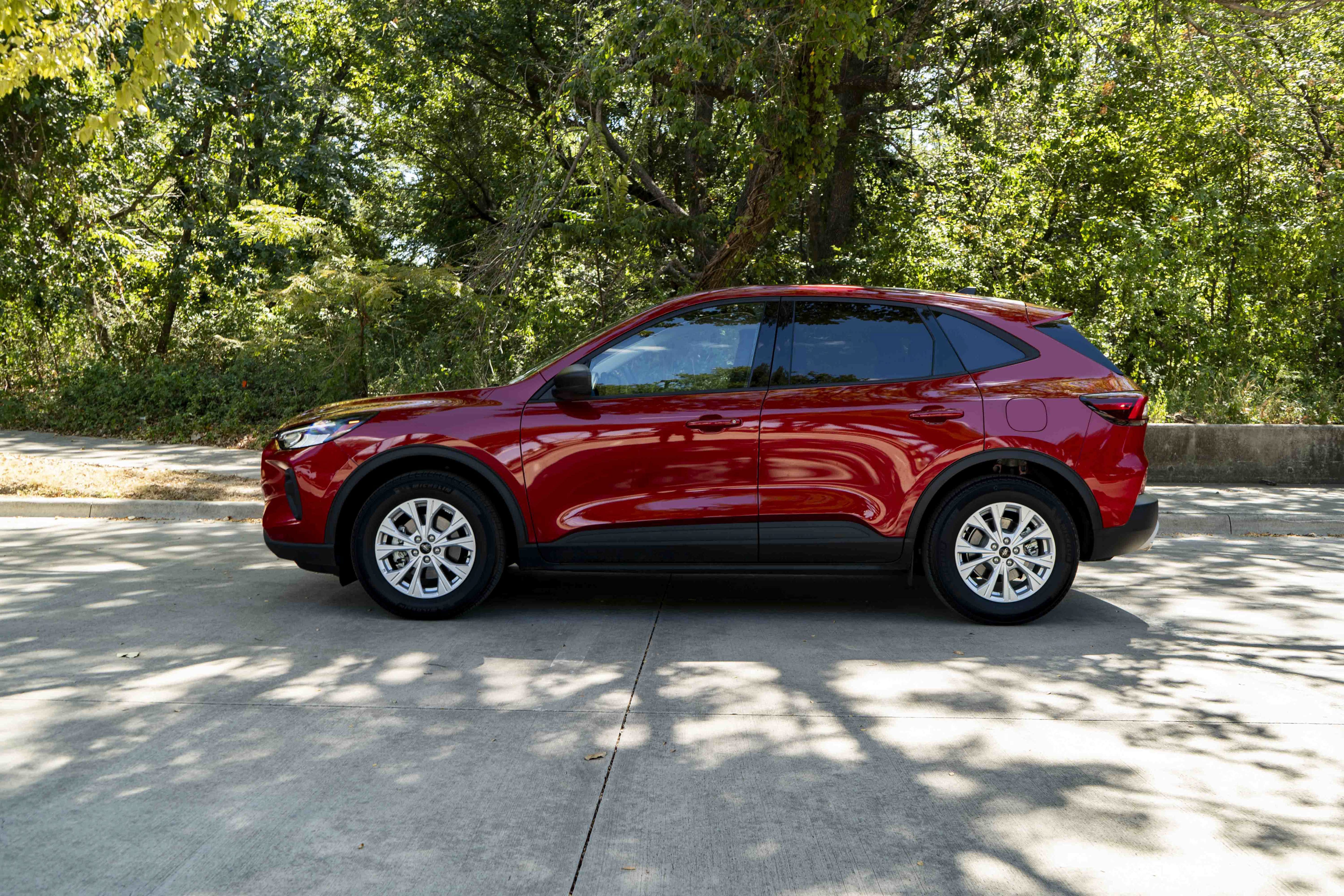 Used 2025 Ford Escape Active FWD image 6