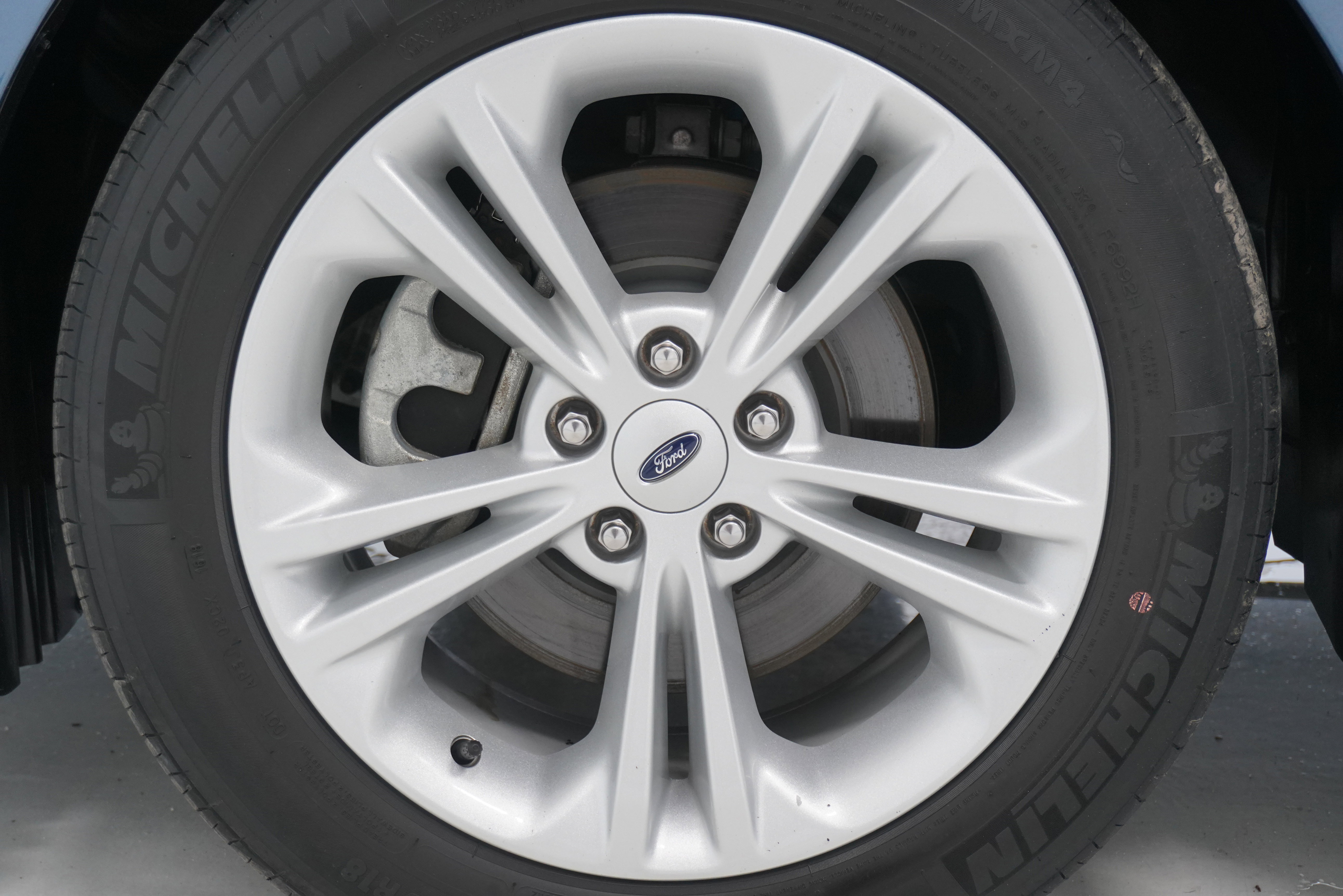 Used 2018 Ford Taurus SE image 23