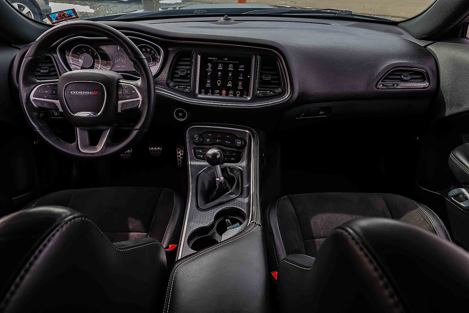 Used 2016 Dodge Challenger R/T Scat Pack w/ Leather Interior Group image 20