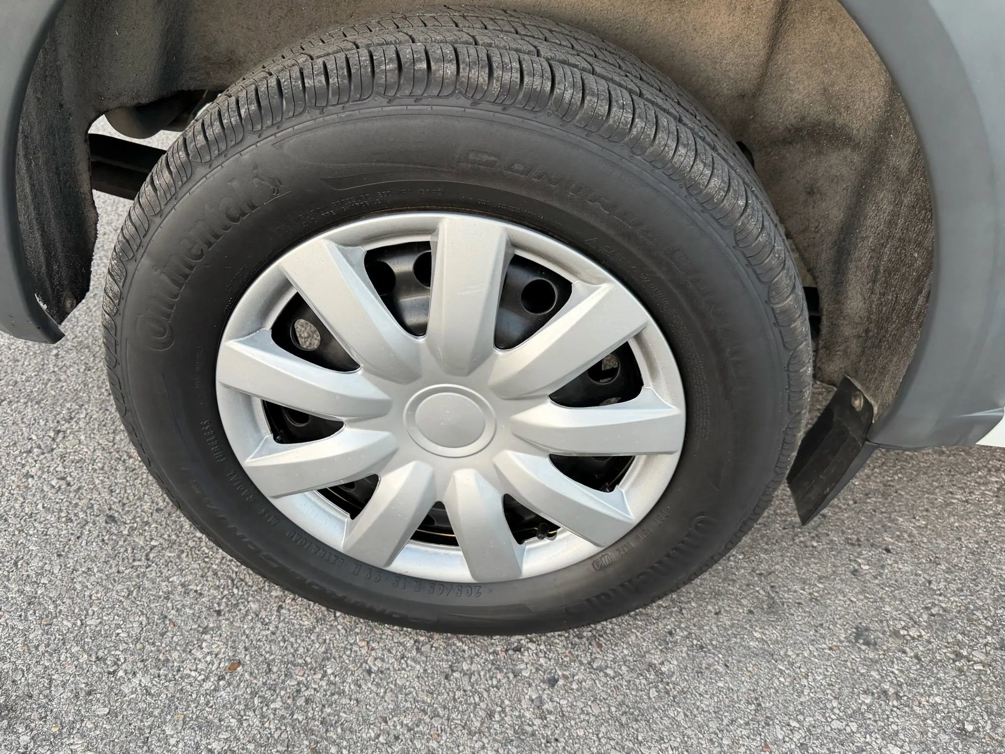 Used 2013 Ford Transit Connect XLT image 19