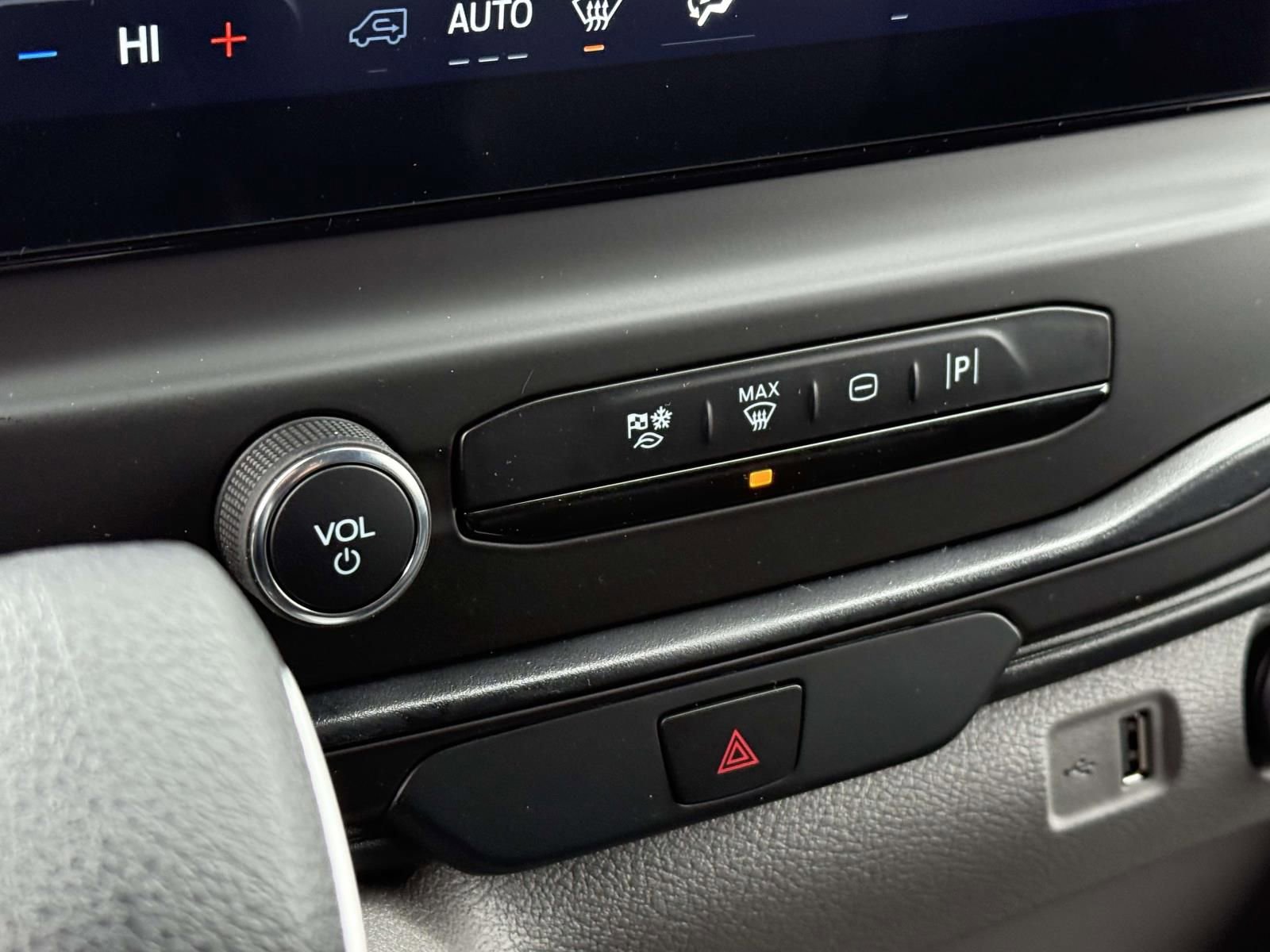 New 2026 Ford Transit 150 148 Medium Roof w/ Load Area Protection Package image 16