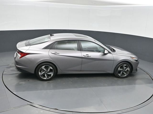 Used 2023 Hyundai Elantra Limited image 29