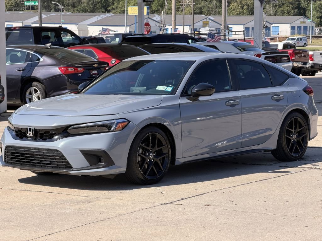 Used 2024 Honda Civic Sport image 3