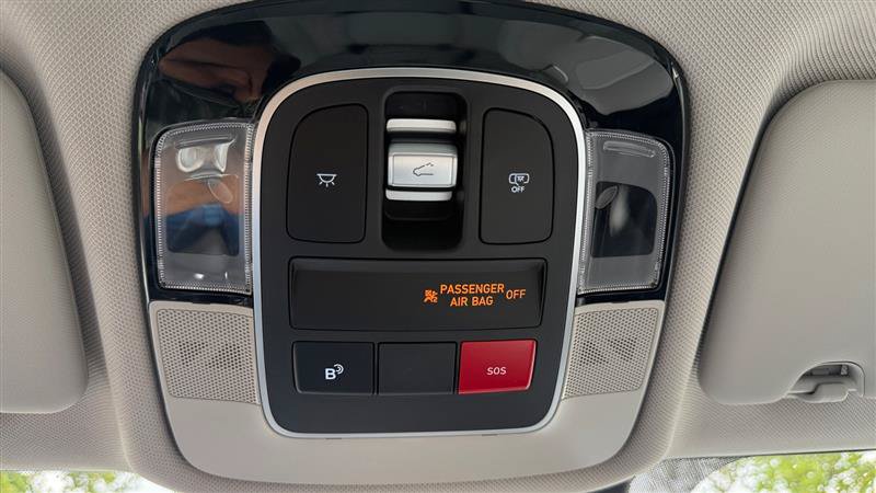 Used 2025 Hyundai Tucson Limited AWD/4WD image 43