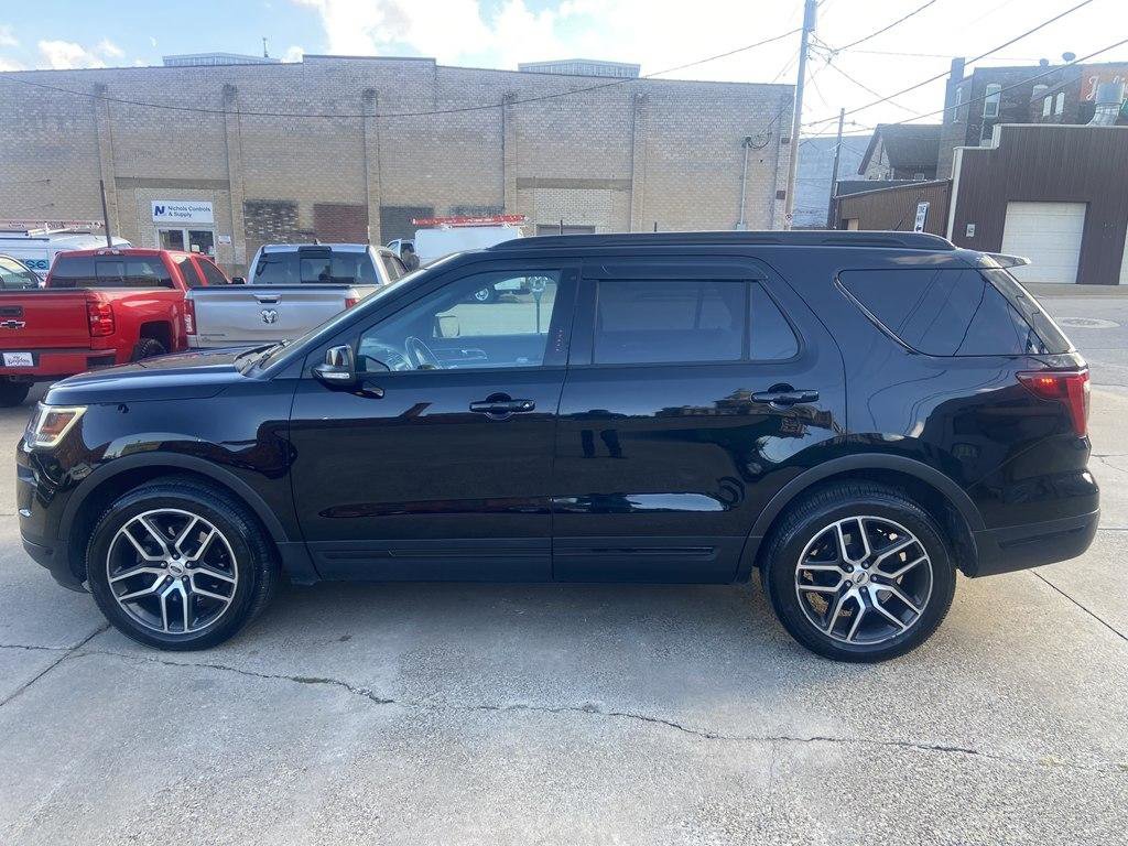 Used 2018 Ford Explorer Sport w/ Equipment Group 401A AWD/4WD image 4