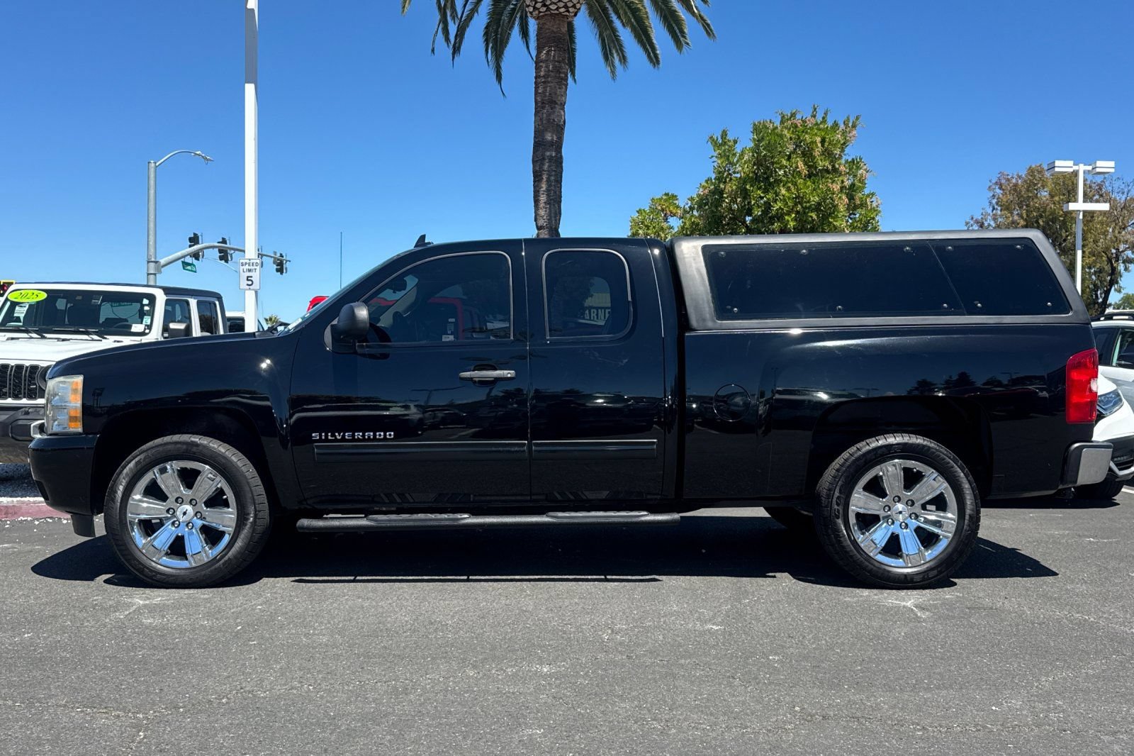 Used 2011 Chevrolet Silverado 1500 LT w/ All-Star Edition RWD image 8