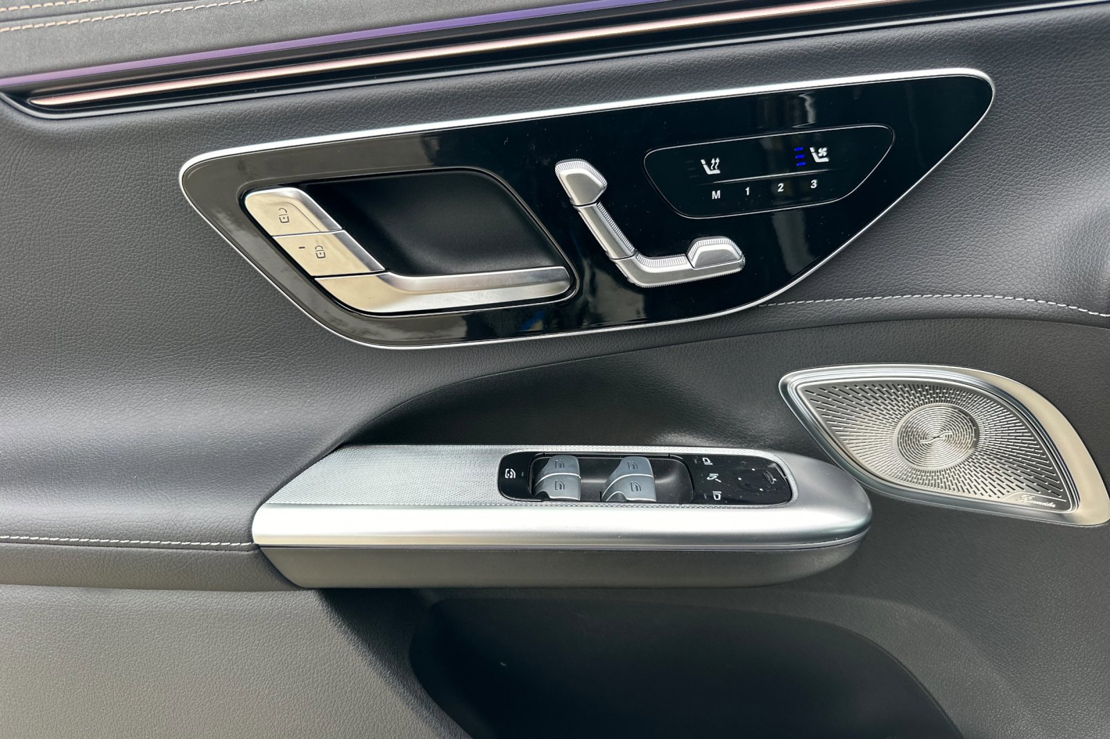 New 2025 Mercedes-Benz EQE 350+ 4MATIC SUV image 12