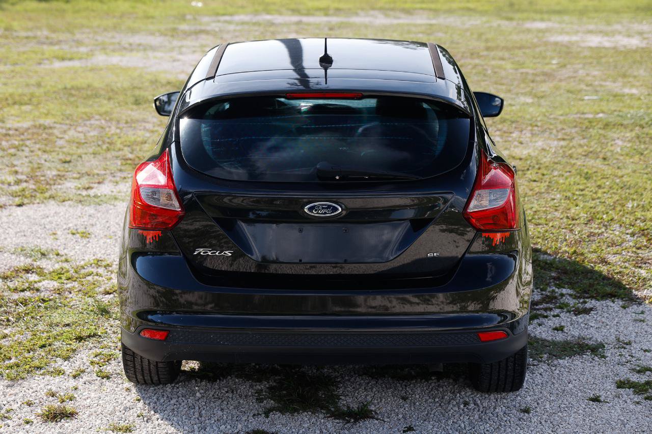 Used 2013 Ford Focus SE FWD image 9