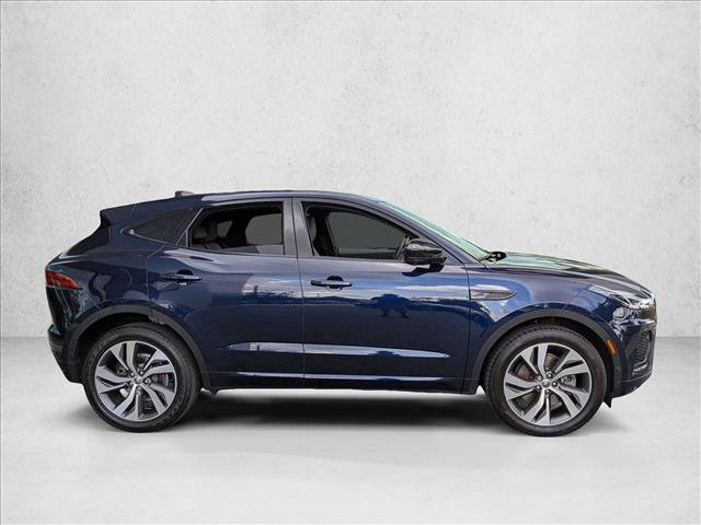Certified 2024 Jaguar E-PACE R-Dynamic SE AWD/4WD image 4