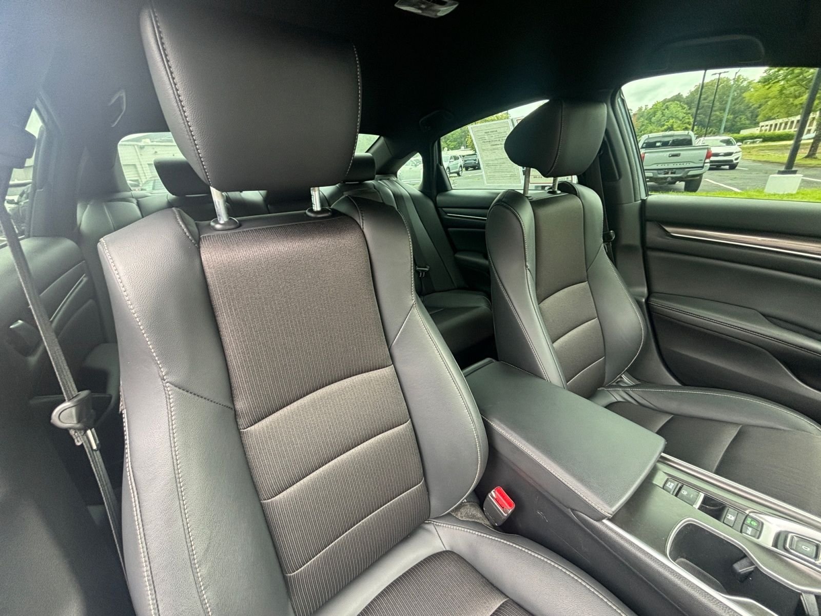 Used 2022 Honda Accord Sport image 16