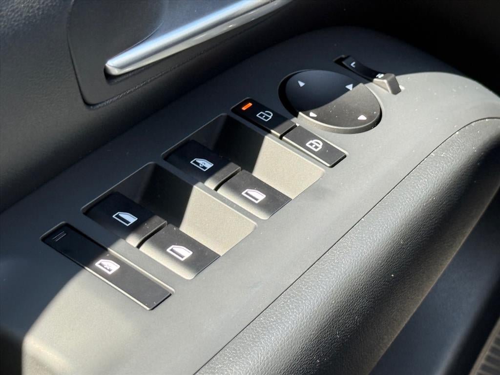 New 2027 Hyundai Santa Cruz SE AWD/4WD image 16
