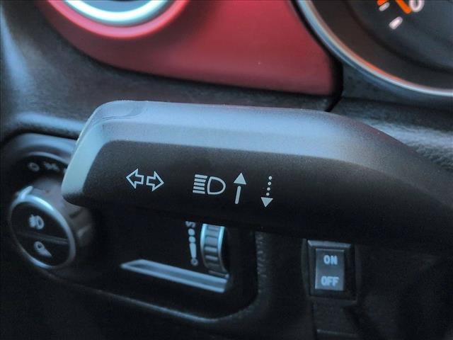 Used 2023 Jeep Gladiator Rubicon w/ LED Lighting Group AWD/4WD image 16