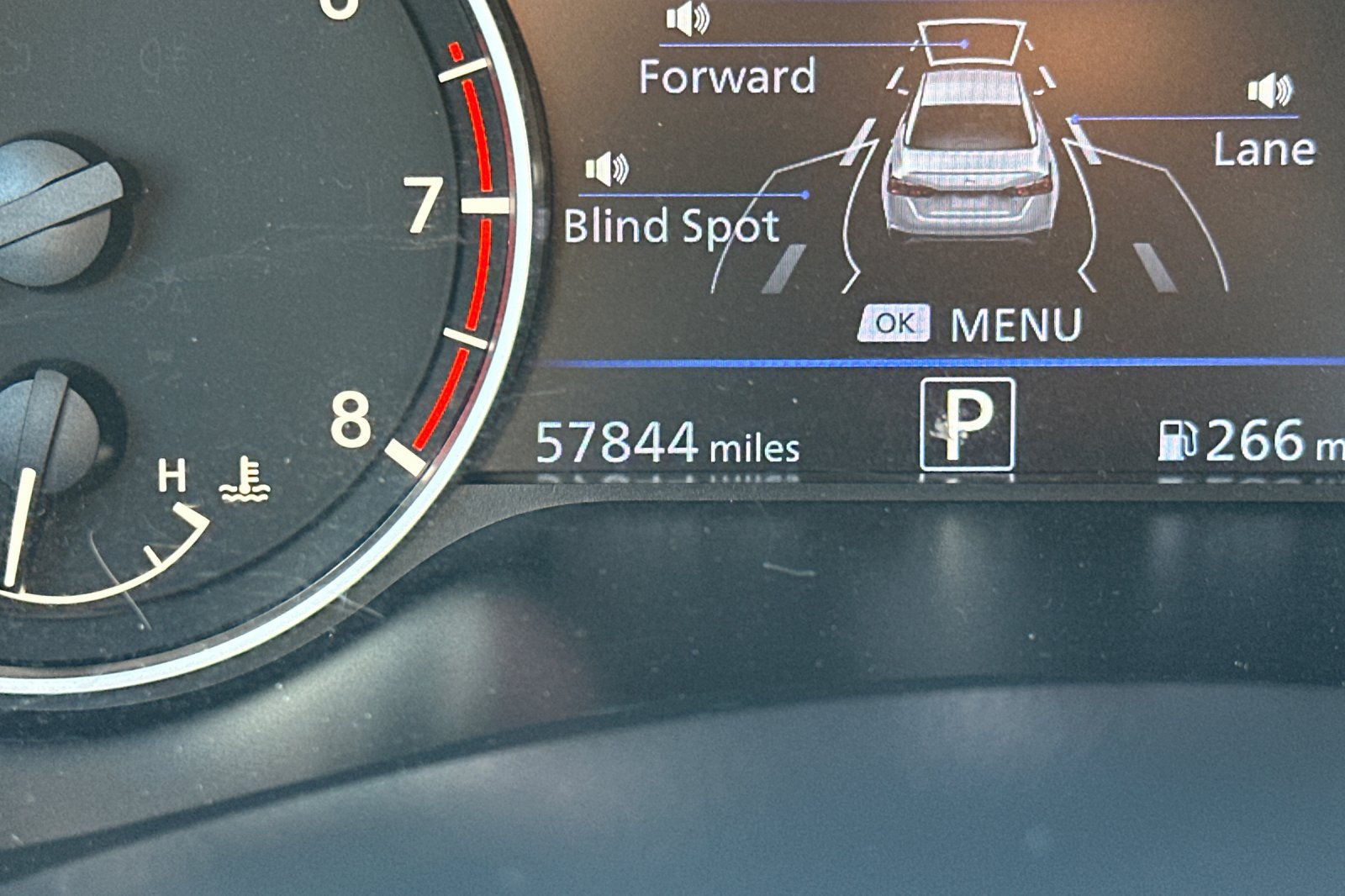 Used 2024 Nissan Altima 2.5 SV FWD image 24