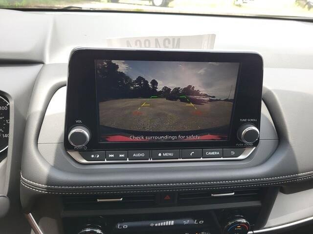 New 2025 Nissan Rogue SV image 12