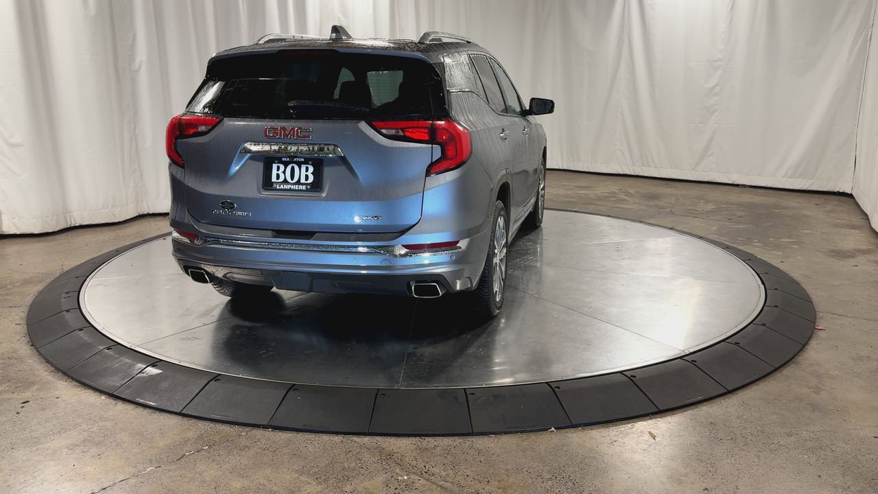 Used 2018 GMC Terrain Denali w/ Advanced Safety Package image 9
