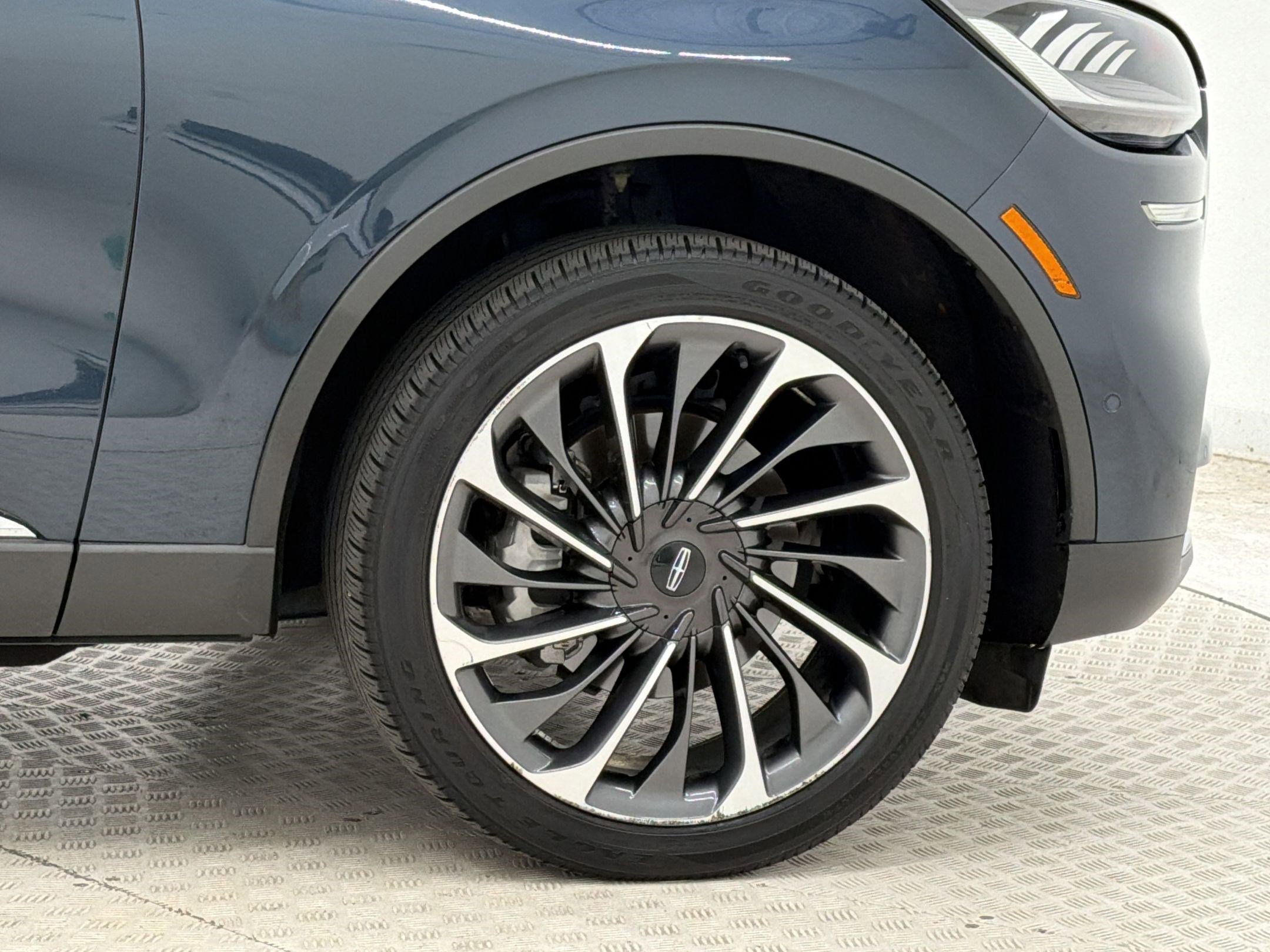 Used 2024 Lincoln Aviator Reserve w/ Equipment Group 201A AWD/4WD image 12