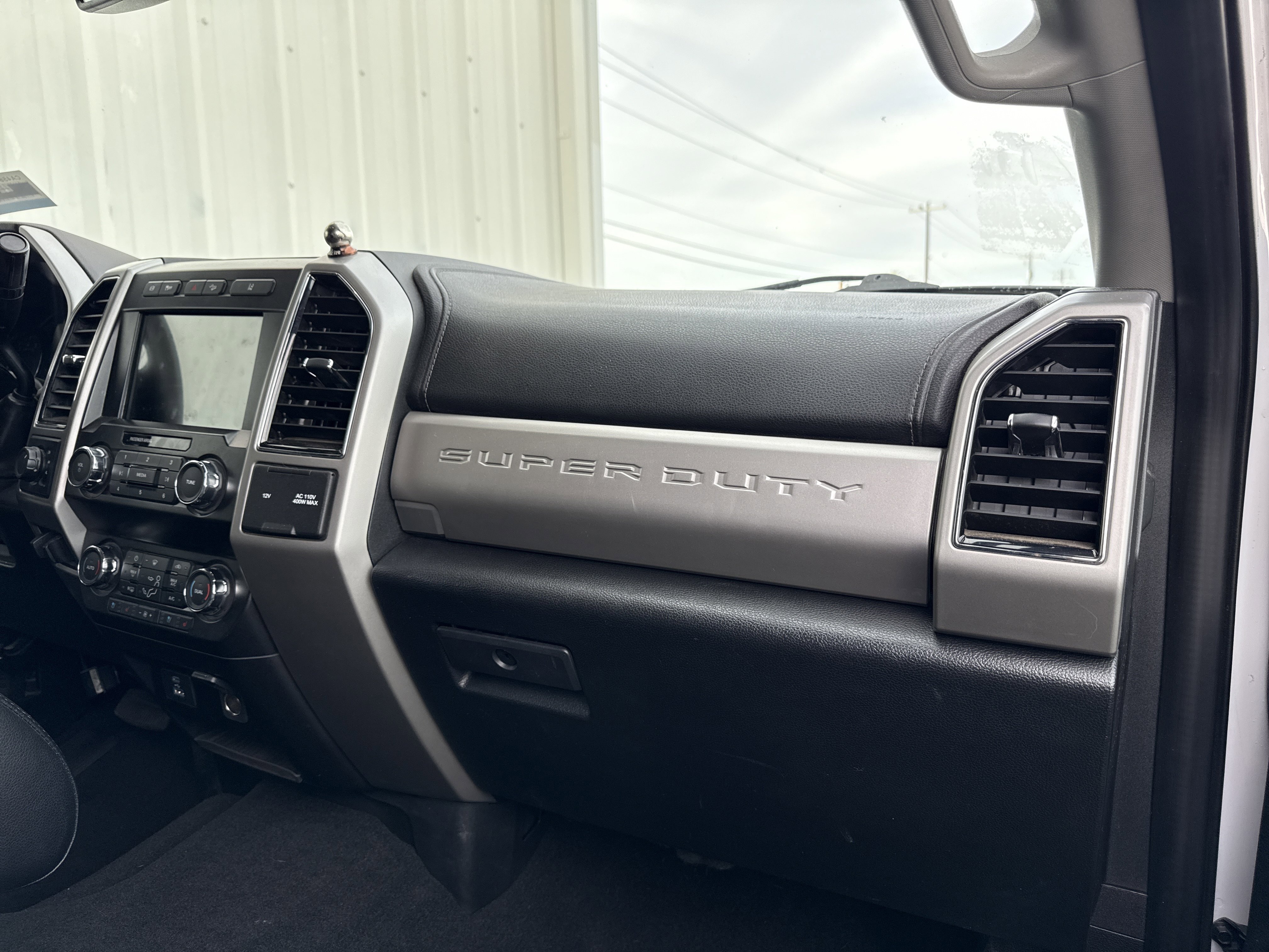 Used 2020 Ford F250 Lariat image 54