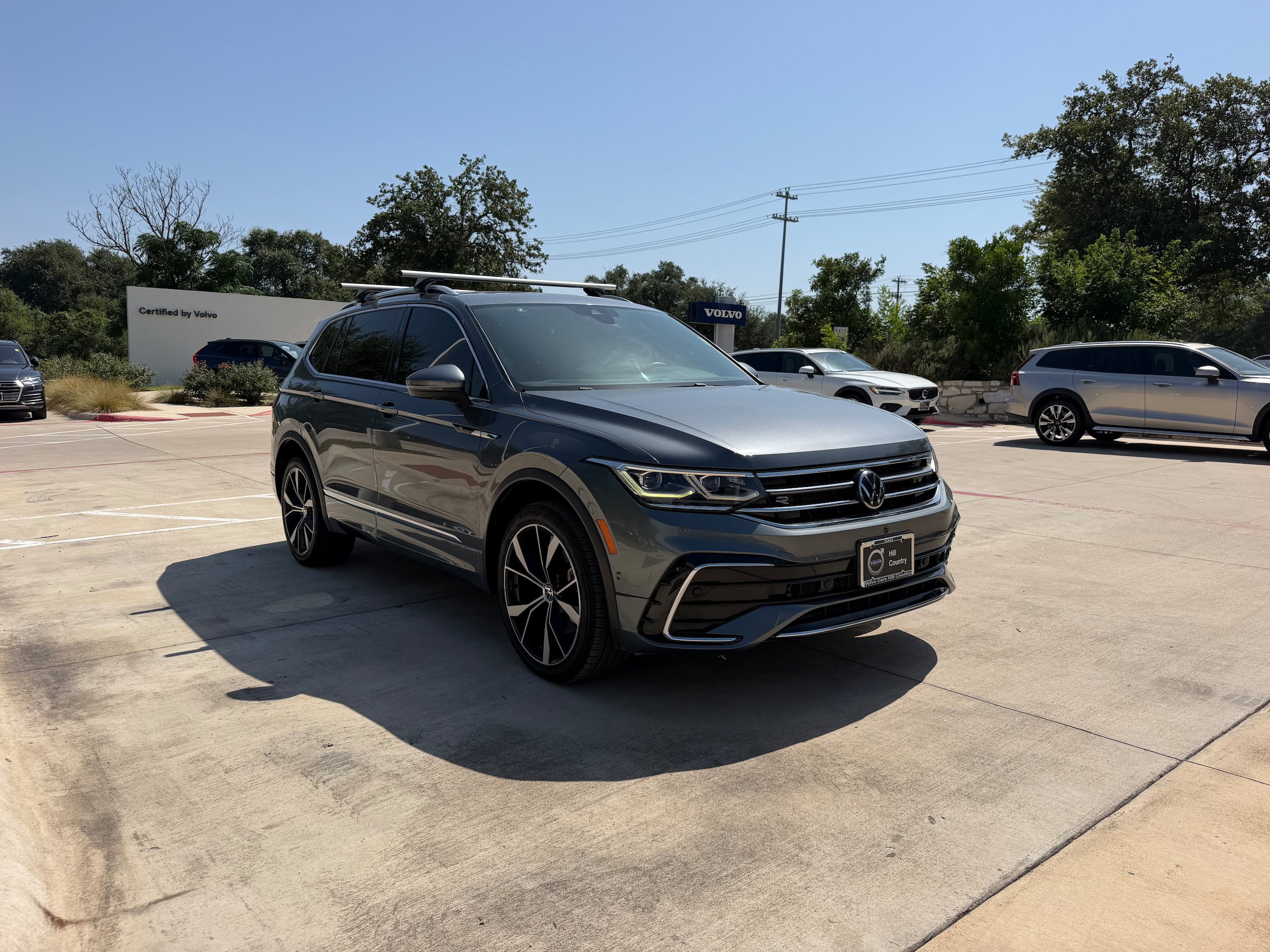 Used 2022 Volkswagen Tiguan SEL R-Line AWD/4WD image 7