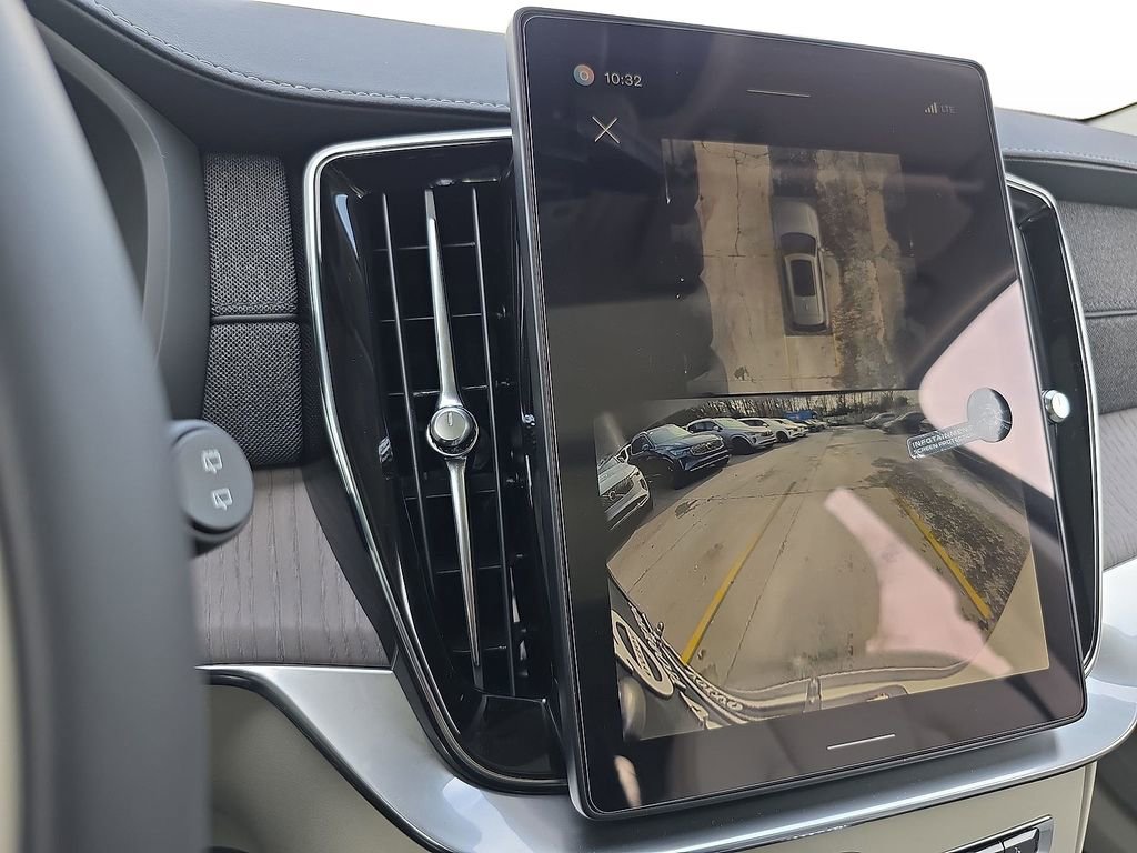 New 2026 Volvo XC90 B6 Ultra w/ Protection Package image 35