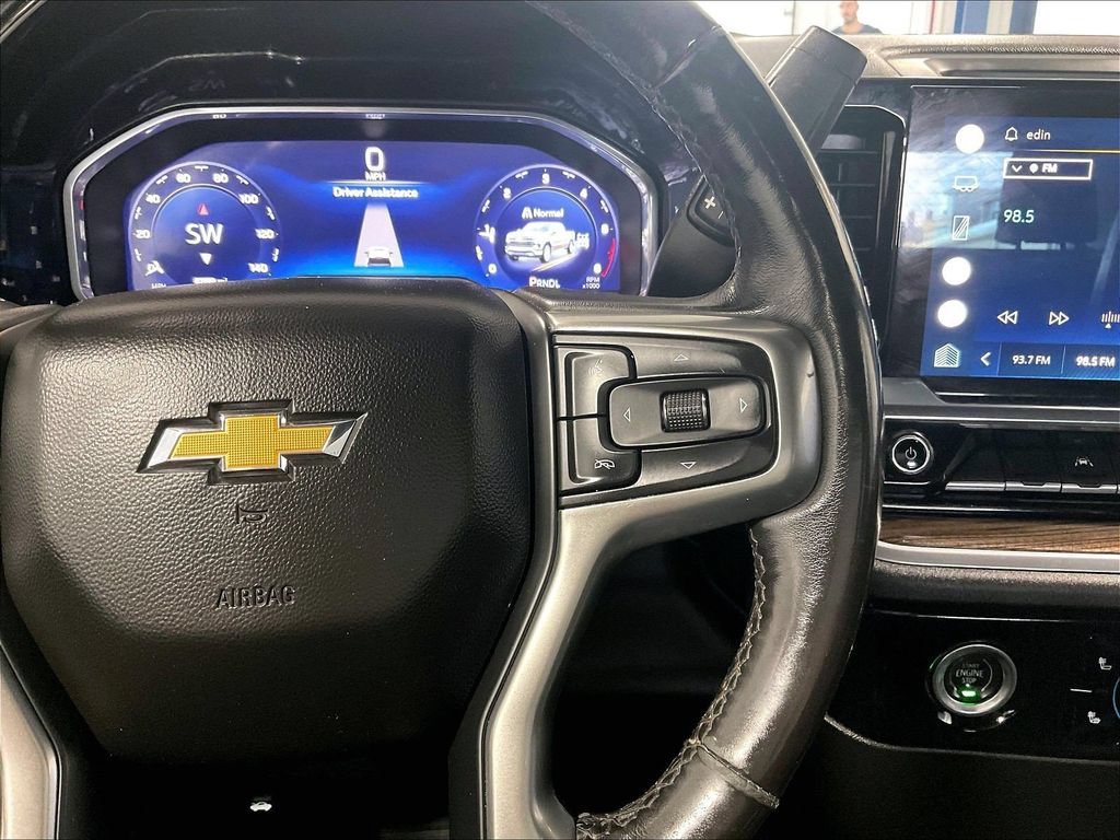 Used 2022 Chevrolet Silverado 1500 LT AWD/4WD image 22