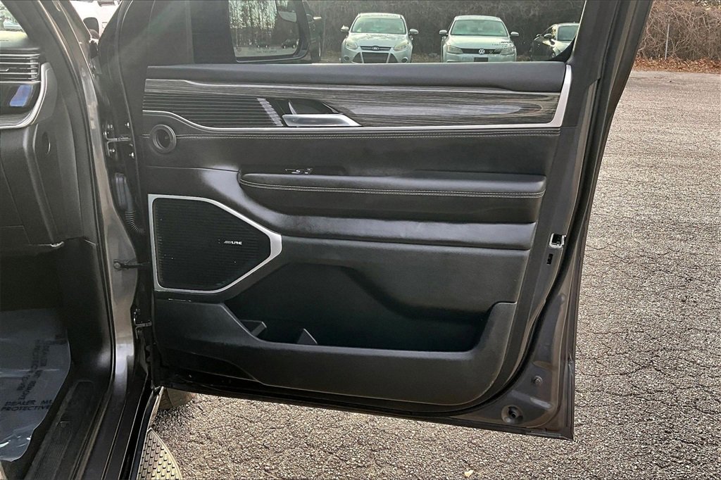 Used 2022 Jeep Wagoneer Series III w/ Convenience Group I image 25