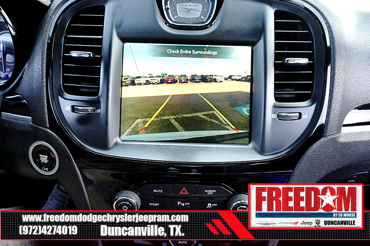 Used 2023 Chrysler 300 S RWD image 21
