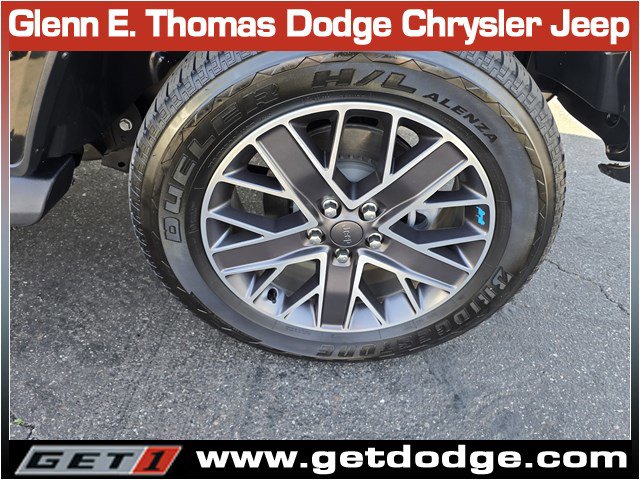 Used 2023 Jeep Wrangler Sahara image 36