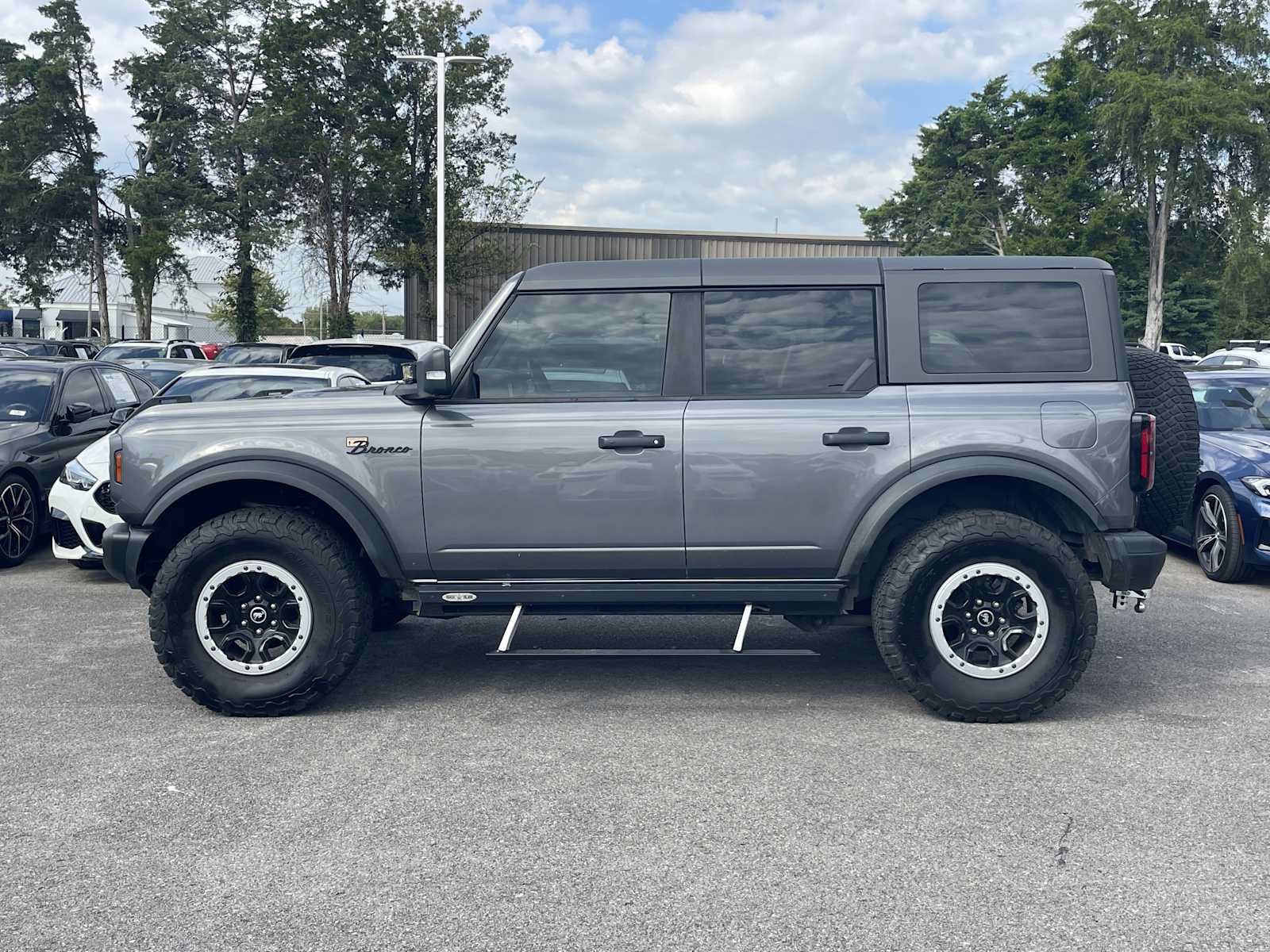 Used 2023 Ford Bronco Badlands AWD/4WD image 4