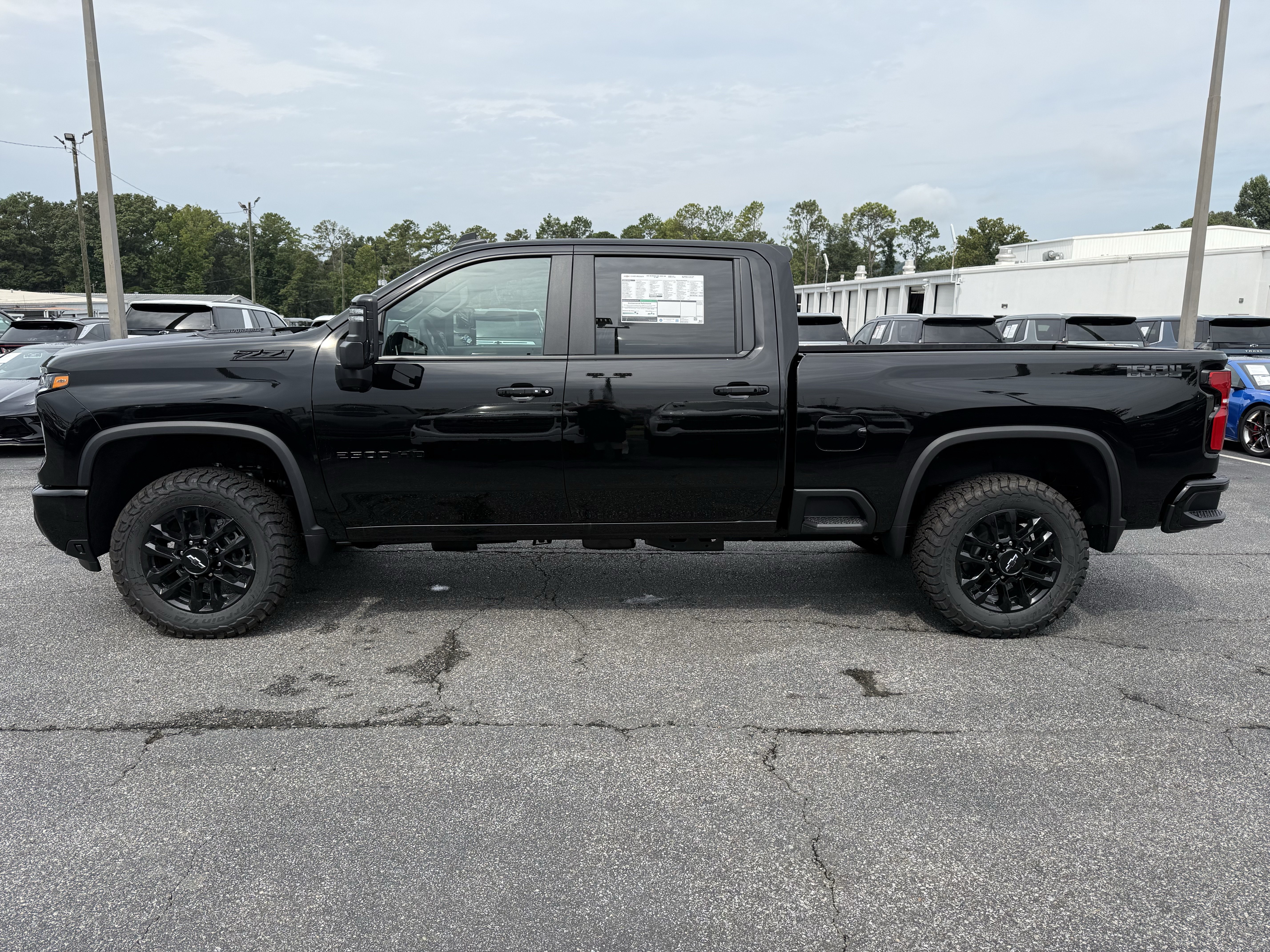 New 2026 Chevrolet Silverado 2500 LT w/ Trail Boss Package AWD/4WD image 7