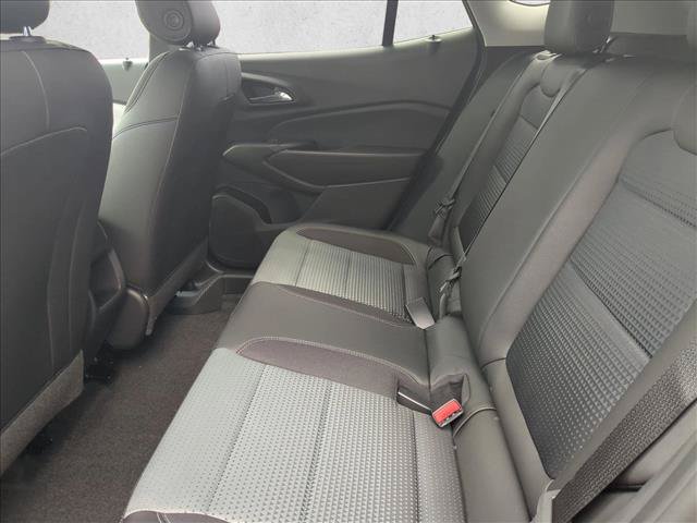 New 2026 Chevrolet Trax LT w/ LT Convenience Package FWD image 15