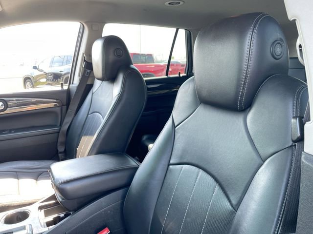 Used 2017 Buick Enclave Leather image 9