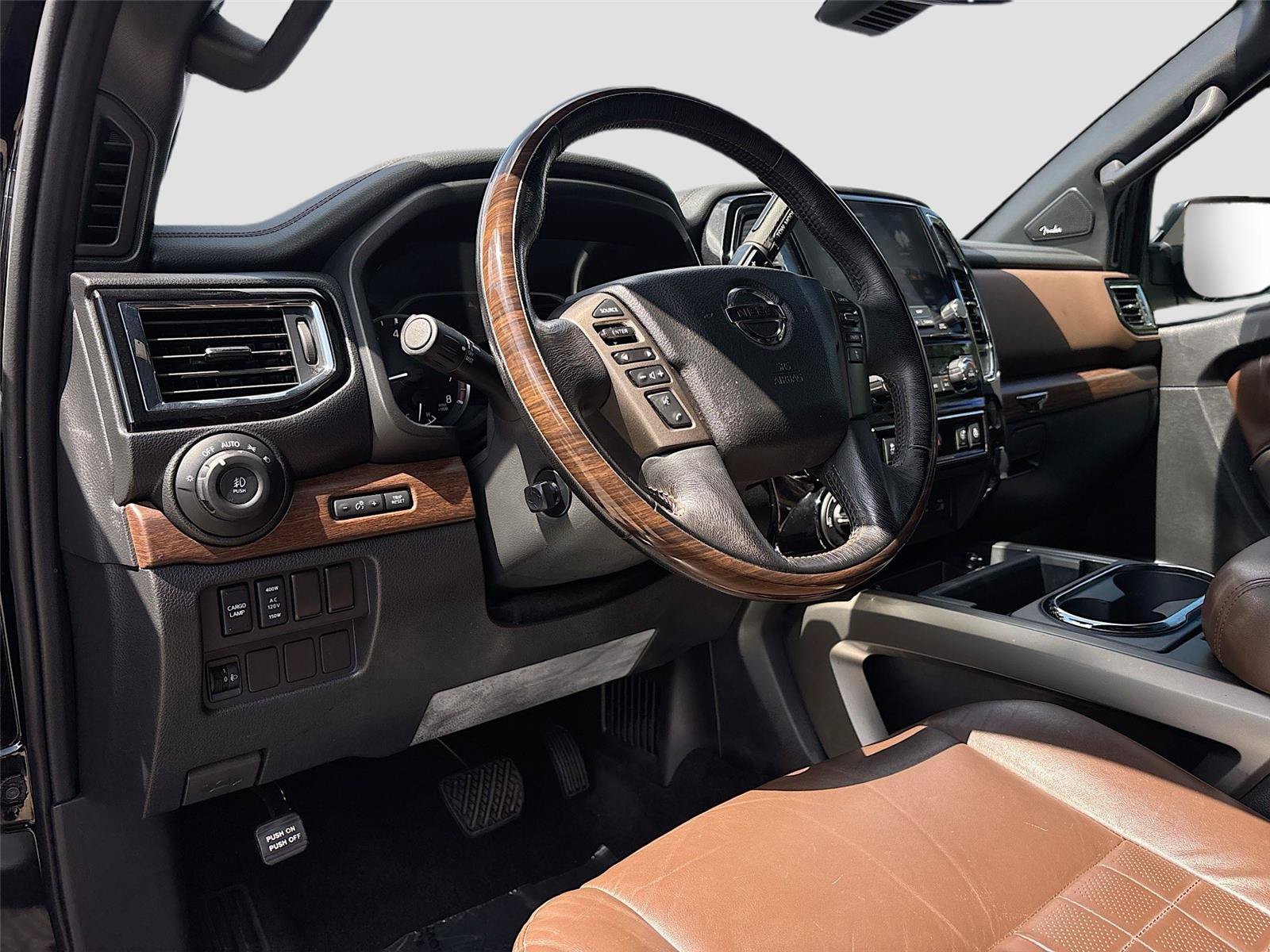 Used 2020 Nissan Titan Platinum Reserve w/ Moonroof Package AWD/4WD image 9