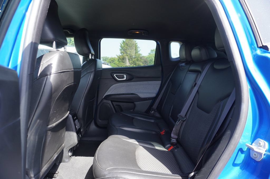 Used 2024 Jeep Compass Latitude AWD/4WD image 4