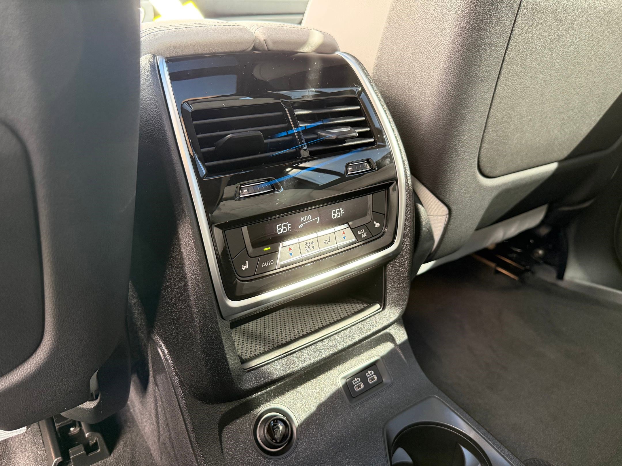 New 2026 BMW X7 xDrive40i image 24