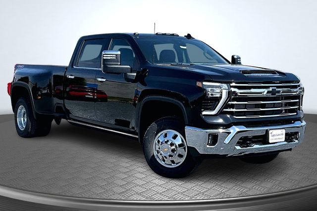 New 2026 Chevrolet Silverado 3500 LTZ w/ LTZ Convenience Package image 2