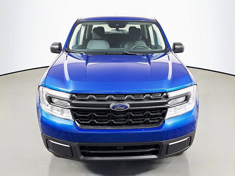 Used 2023 Ford Maverick XL image 2