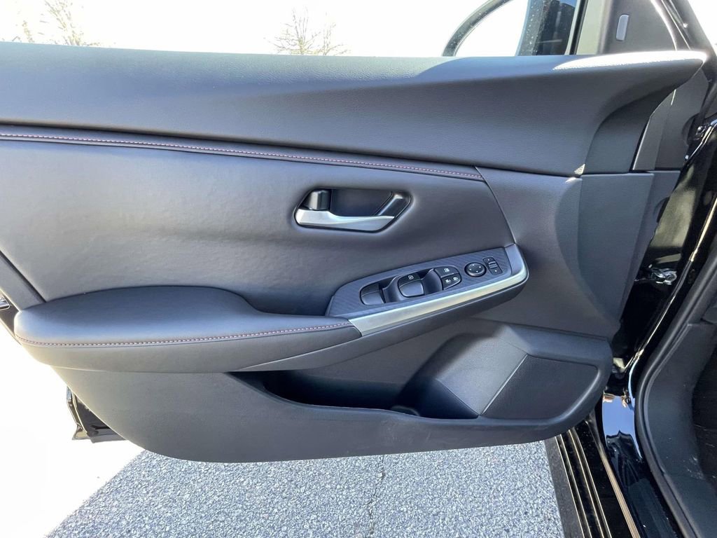 Used 2025 Nissan Sentra SR image 15