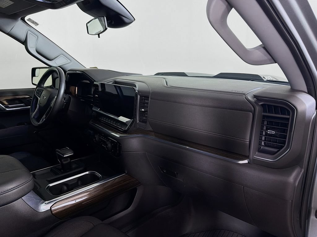 Used 2023 Chevrolet Silverado 1500 LT Trail Boss w/ Protection Package AWD/4WD image 25