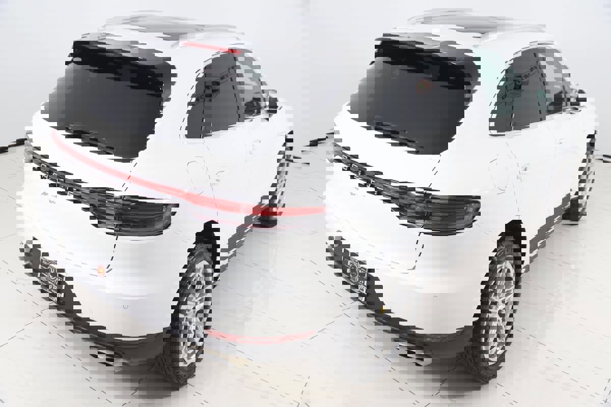 Used 2021 Porsche Macan image 55