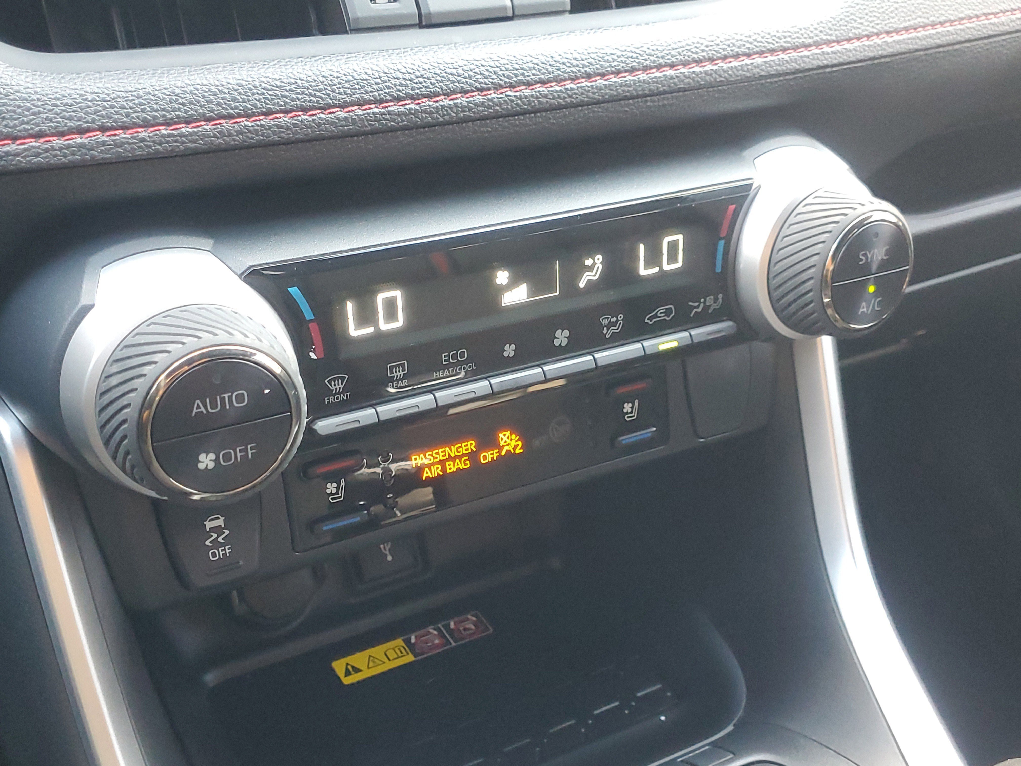 Used 2022 Toyota RAV4 XSE image 31