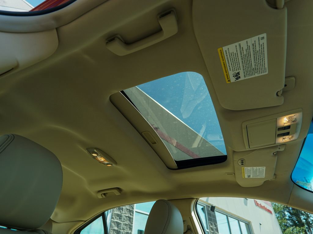 Used 2018 Ford Taurus Limited image 31