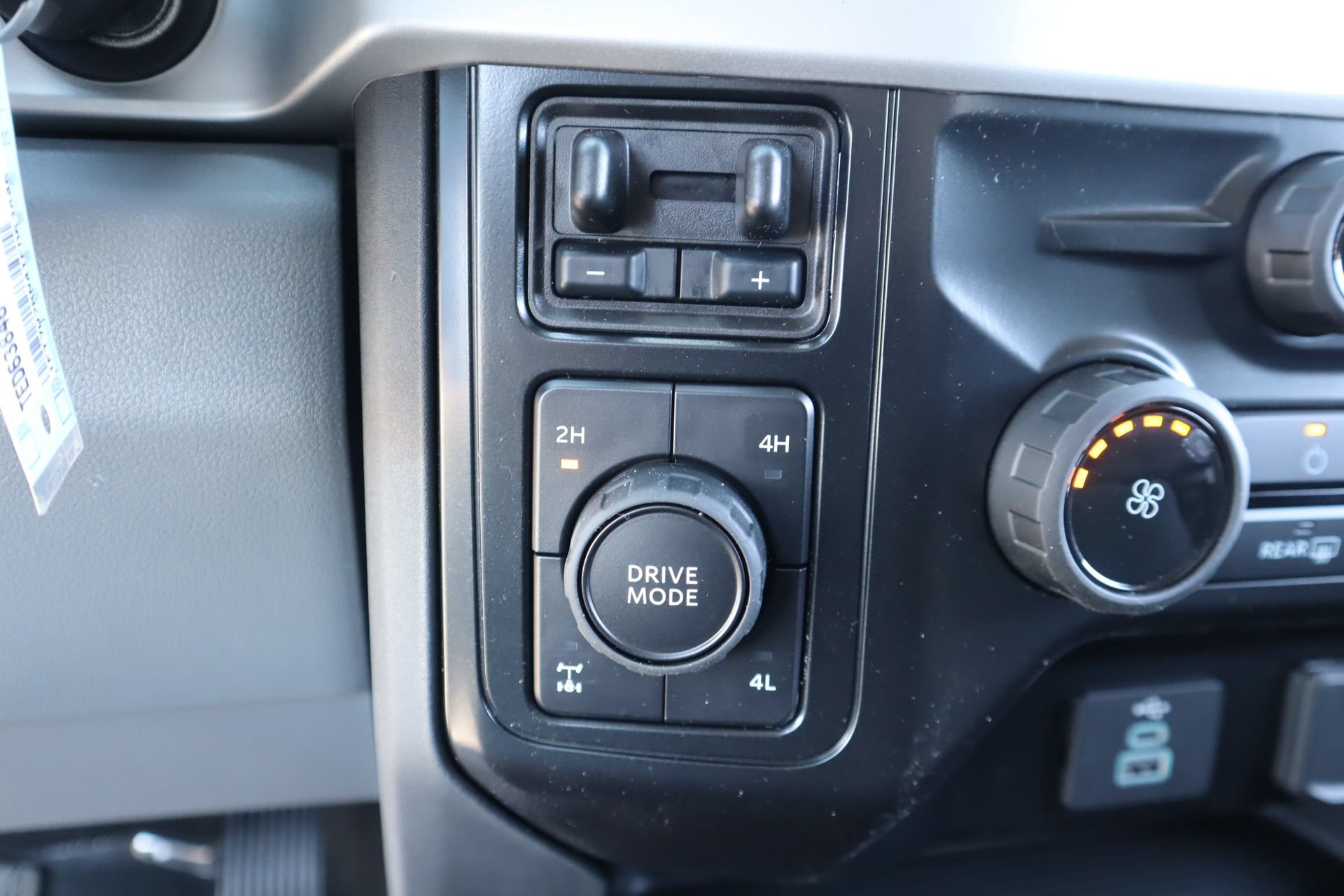 New 2026 Ford F250 XL w/ STX Appearance Package AWD/4WD image 7