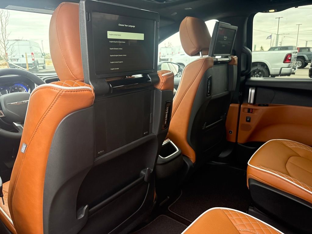 New 2026 Chrysler Pacifica Pinnacle image 25
