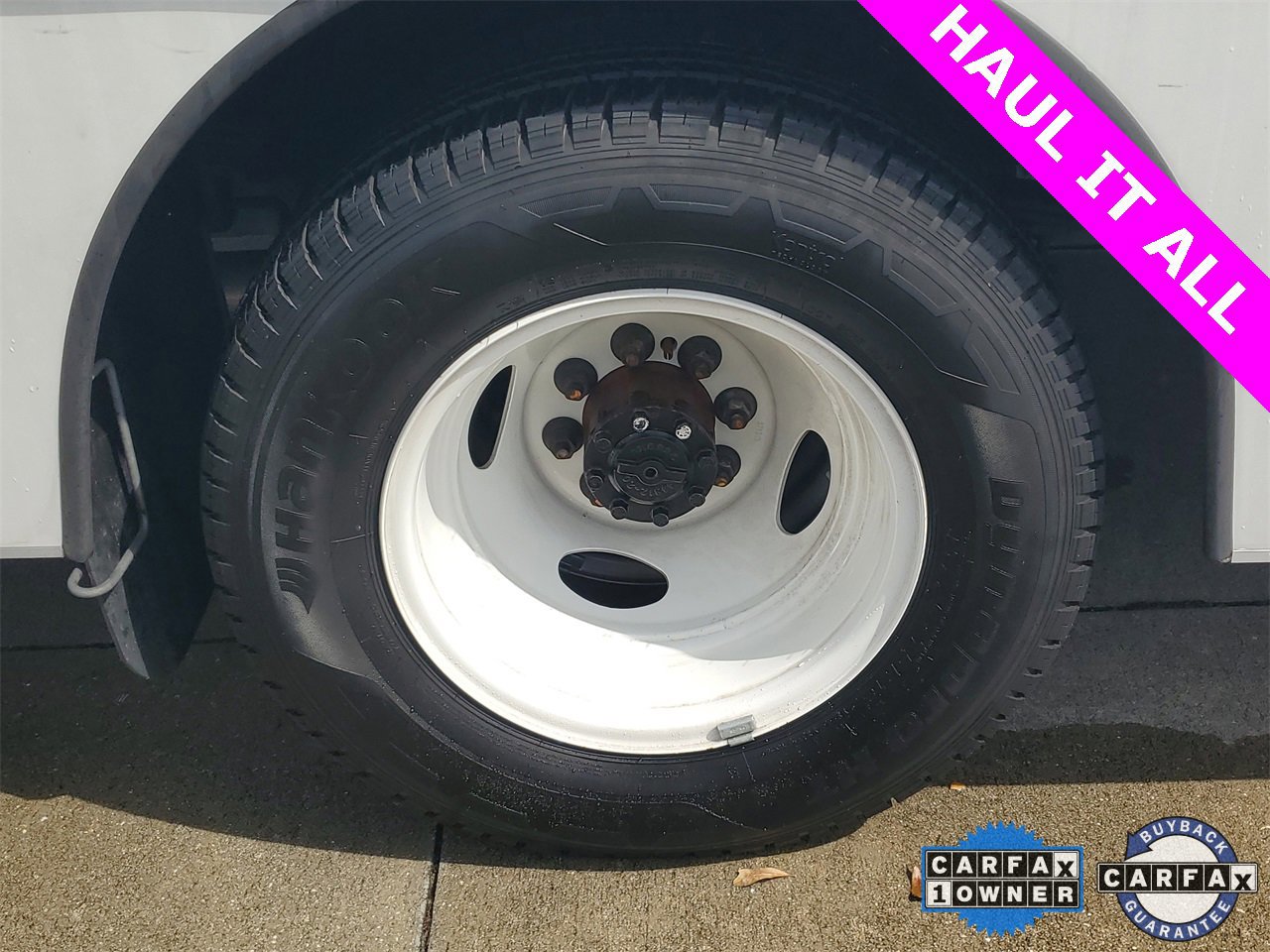 Used 2024 Ford E-350 and Econoline 350 Super Duty w/ Driver's Safety Package image 5