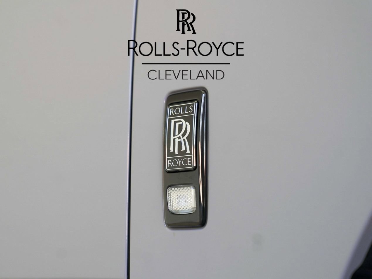 New 2026 Rolls-Royce Cullinan Black Badge image 12