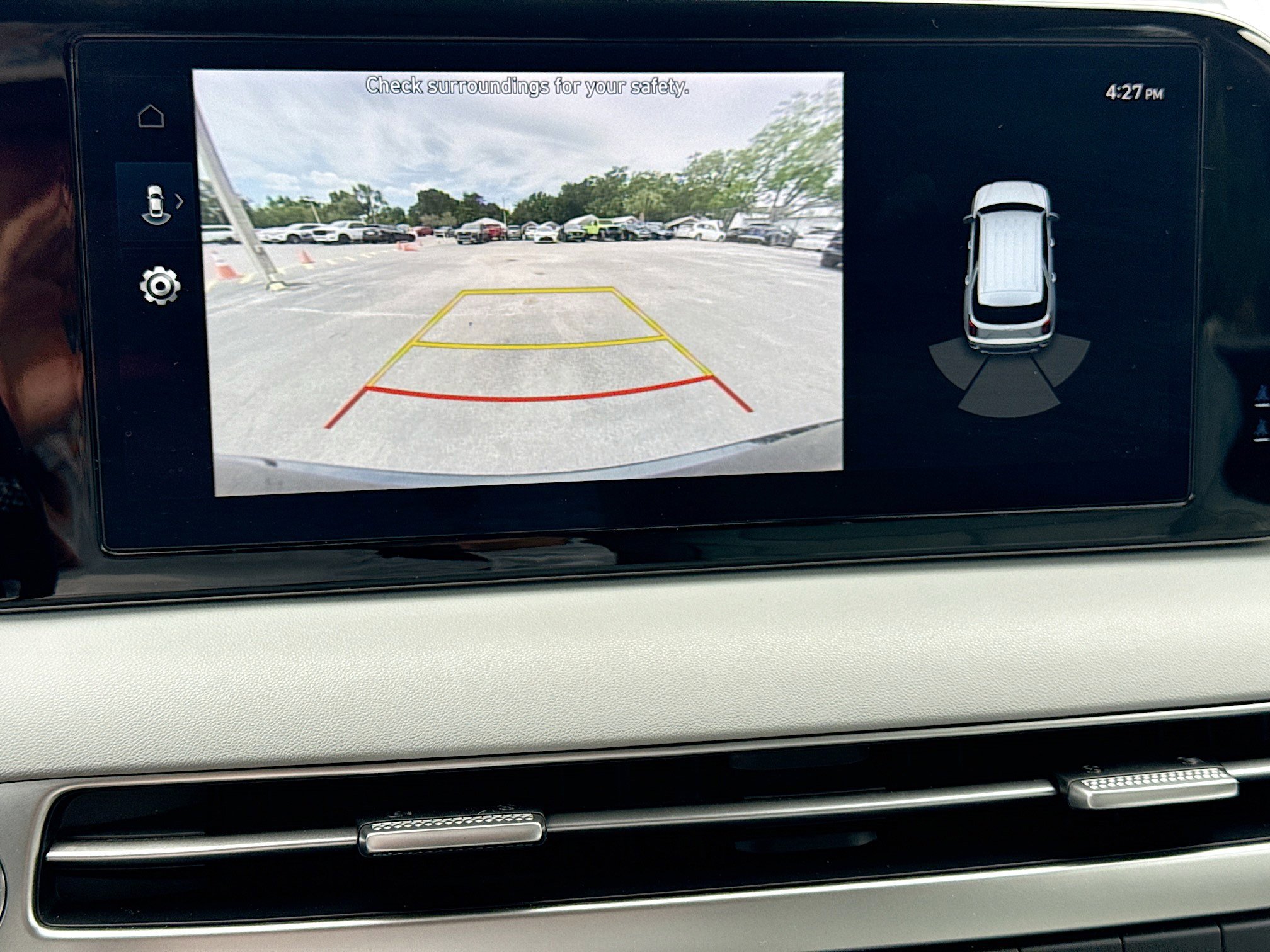 Used 2025 Hyundai Palisade SEL FWD image 32