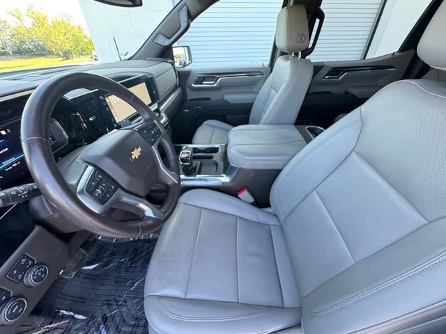 Used 2023 Chevrolet Silverado 1500 LTZ image 28
