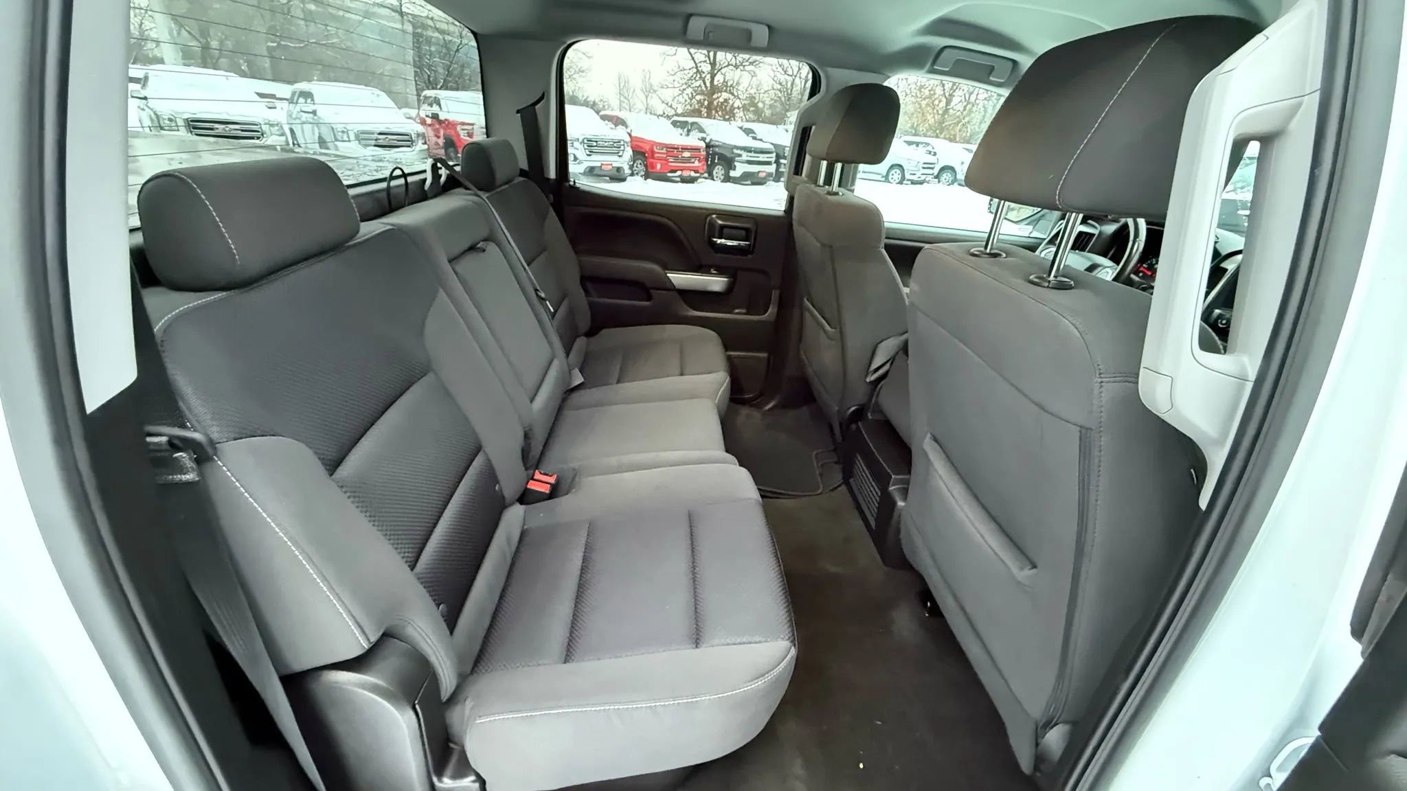 Used 2018 Chevrolet Silverado 1500 LT w/ LT Eassist Package image 31