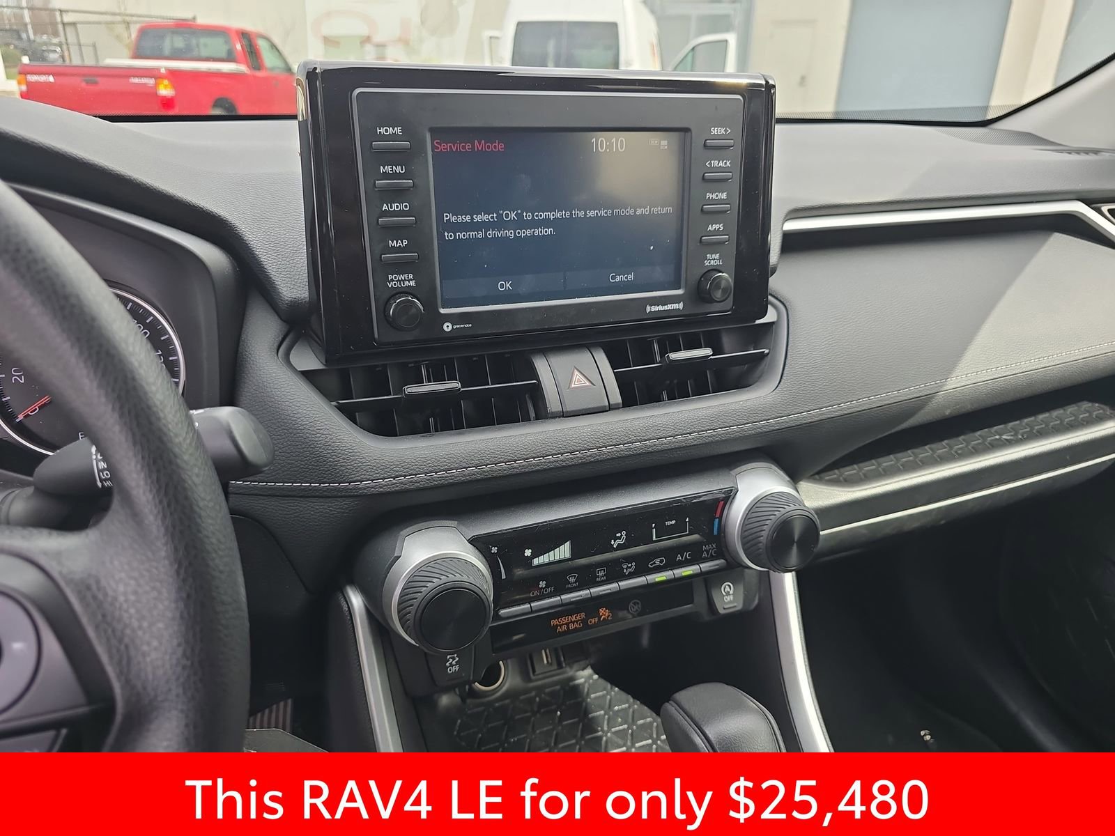 Used 2021 Toyota RAV4 LE image 25